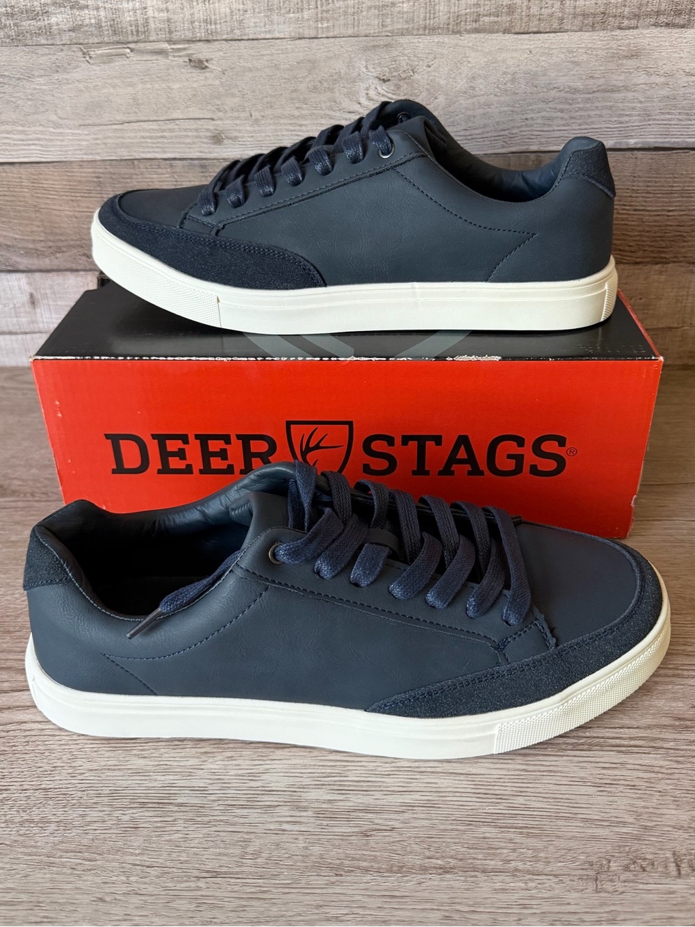 Deer Stags Montie Navy Faux Leather Sneakers Men's Size 10 Memory Foam NIB